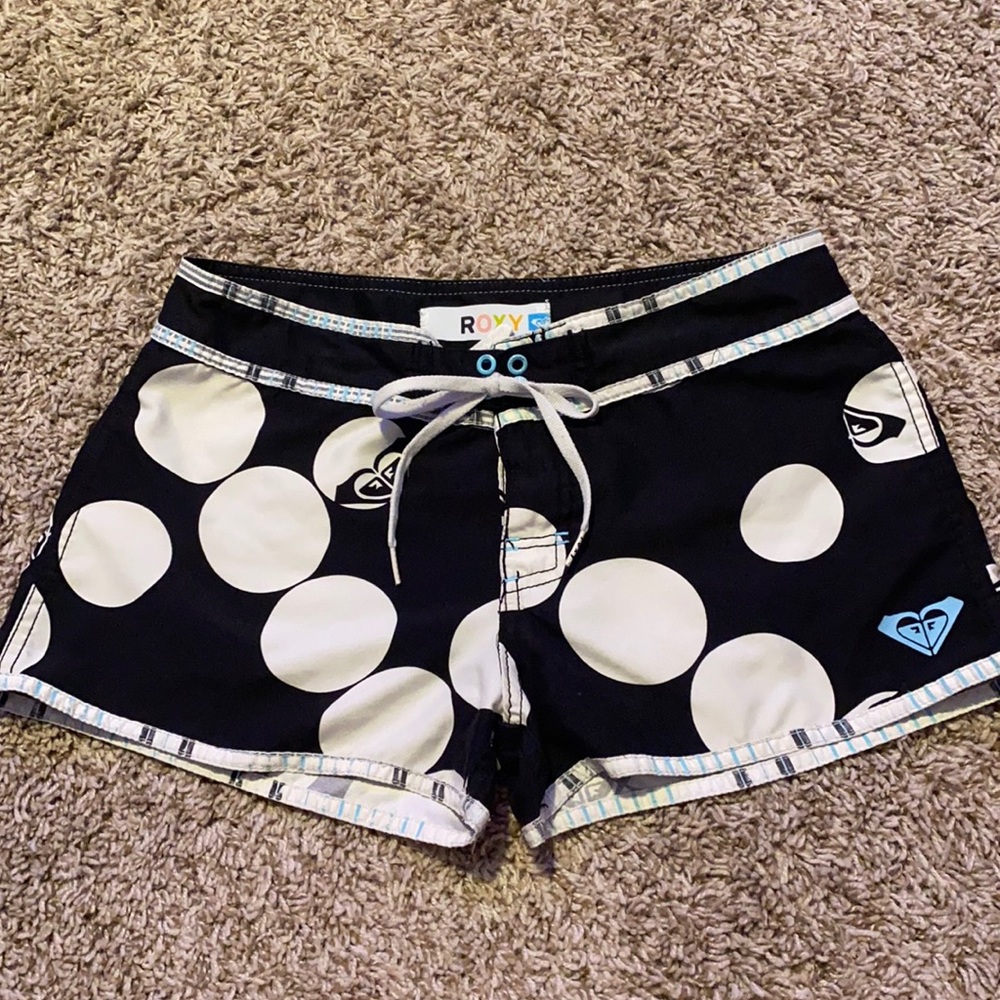 Women’s Roxy board shorts size 5